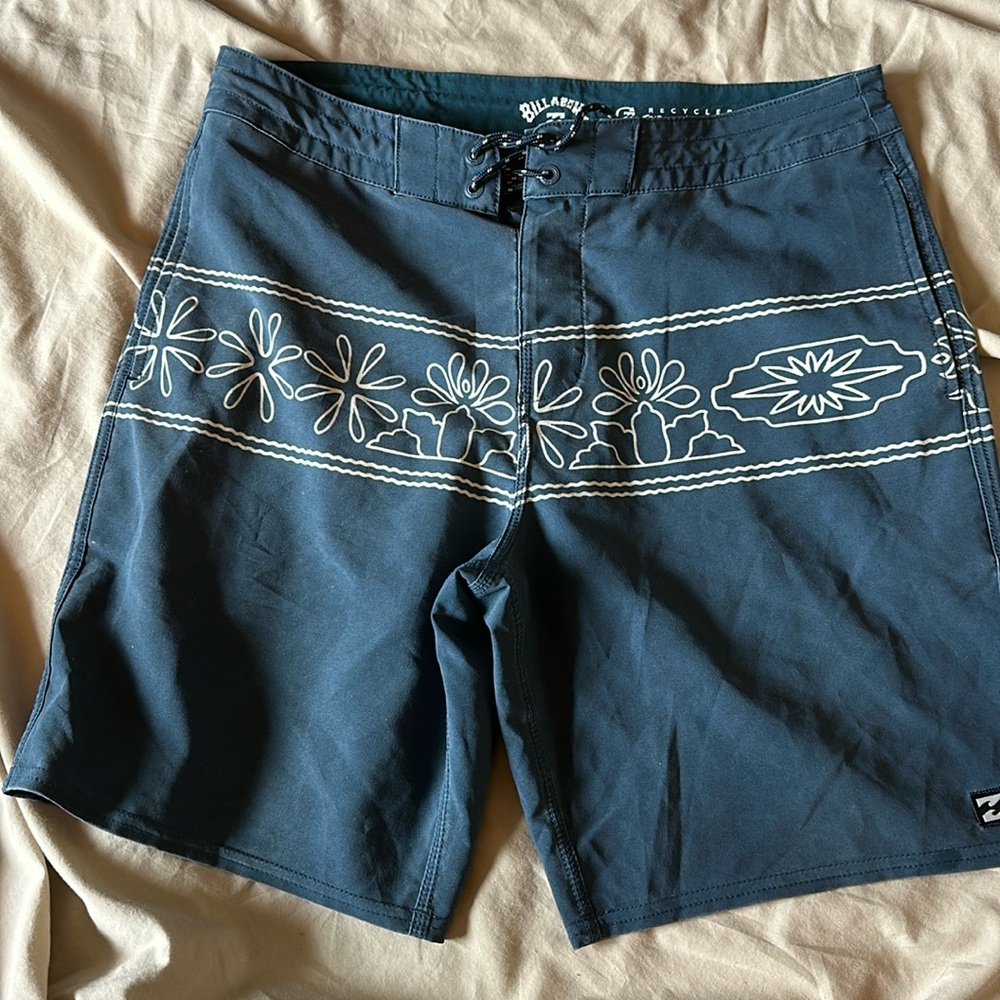 Billabong boardshorts